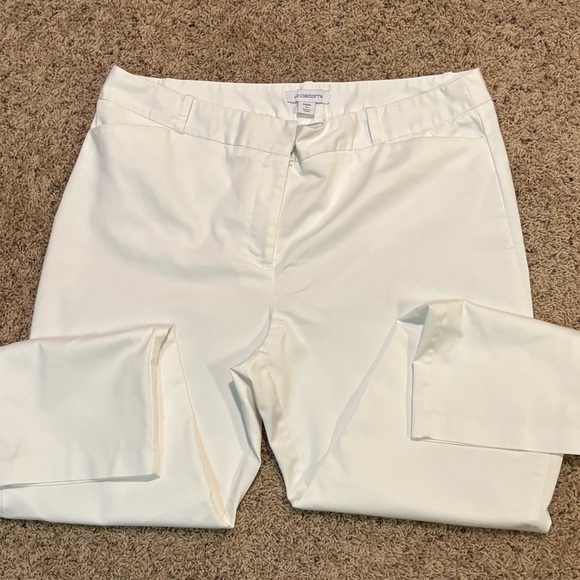 🎀 2 for $20 Sale 🎀 Liz Claiborne white cigarette pants - Picture 3 of 3